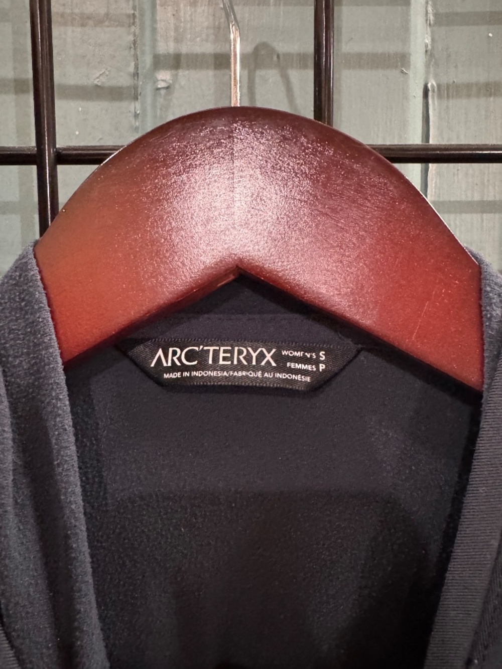 Arcteryx Womens Kyanite LT Hoody Women's - Picture 5 of 5